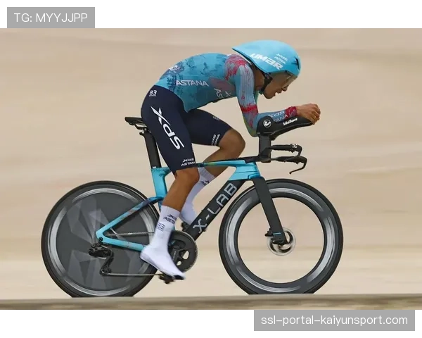 X-LAB战车助力苏浩钰斩获2026公路车亚锦赛男子精英大组赛银牌 X-LAB战车助力苏浩钰斩获2026公路车亚锦赛男子精英大组赛银牌